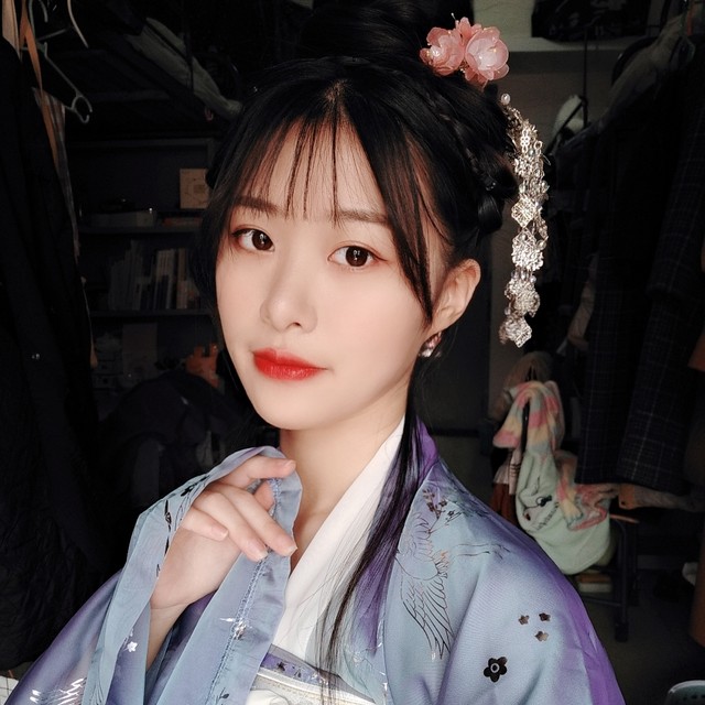 斐然OvO的个人主页 - 半次元 - ACG爱好者社区